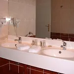 Domaine Du Pont De L'eyre فندق