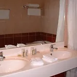 Domaine Du Pont De L'eyre 3*