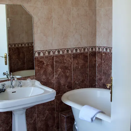 Domaine Du Pont De L'eyre 3* 萨莱