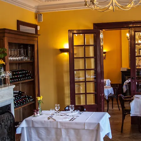 Domaine Du Pont De L'eyre 3* 萨莱