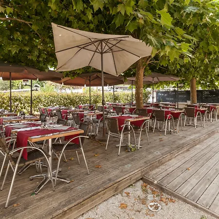 Domaine Du Pont De L'eyre 3*