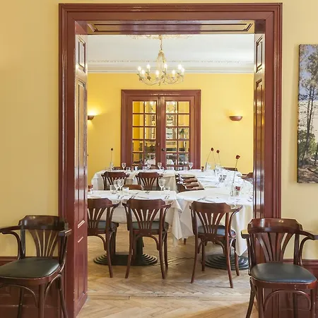 Domaine Du Pont De L'eyre Hotel