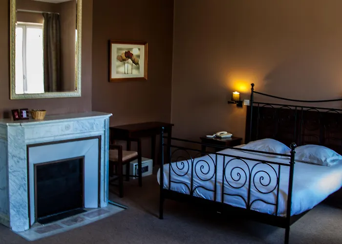 فندق Domaine Du Pont De L'eyre 3*