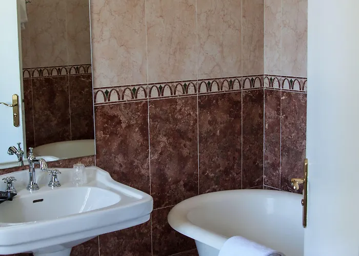 Domaine Du Pont De L'eyre 3* ساليس