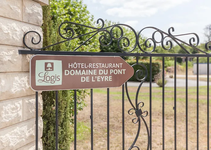 Domaine Du Pont De L'eyre 3* ساليس