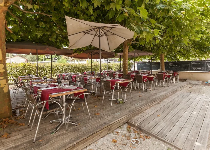 Domaine Du Pont De L'eyre 3*